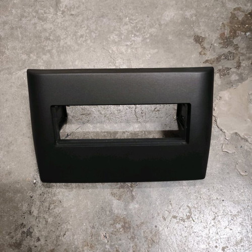 Engine cover and radio frame used for Fiat Stilo 1600