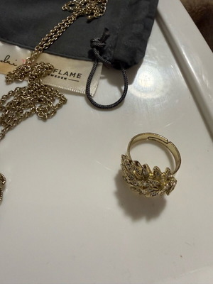 Oriflame necklace with detachable brooch and new ring