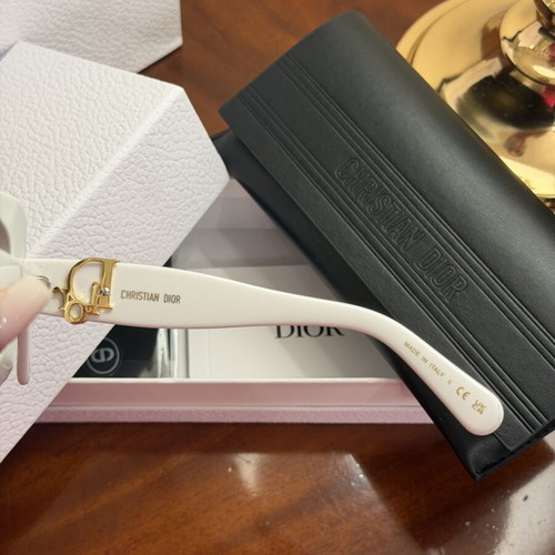 Dior sunglasses with white frame and dark gold lens new