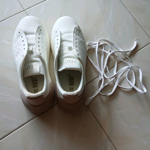 Red Valentino Bowalk sneakers size 37 like new, white and grey