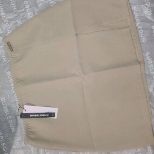 Bubblegun beige top with sleeves and skirt set new size M