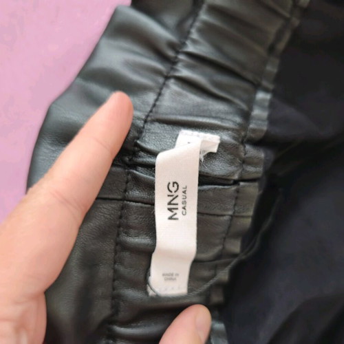 Mango black faux leather mini skirt new, size M