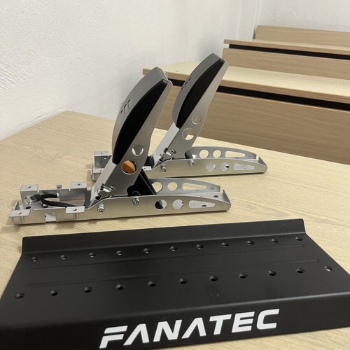 Fanatec Direct Drive with 8Nm Boost Kit sim racing setup like new