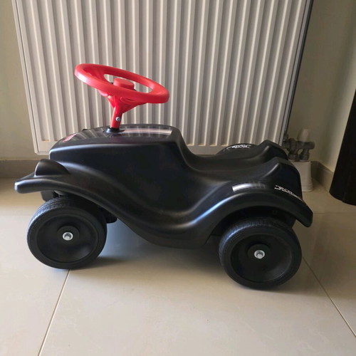 Big Bobby Car like new with Fulda tyres and original box