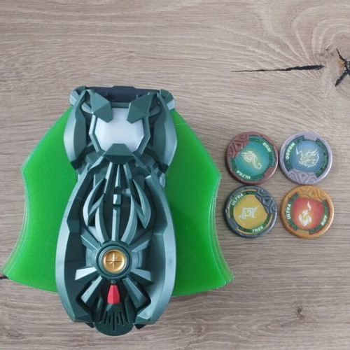 Gormiti Ultra Elemental Bracer like new