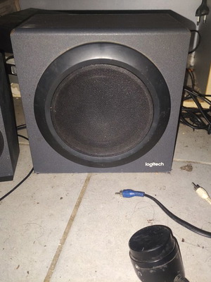 Logitech audio system with subwoofer like new
