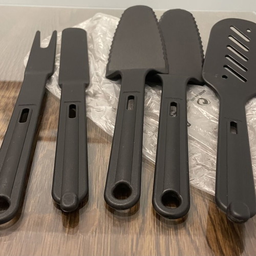 Tupperware kitchen tool set, 5 pieces