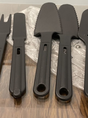 Tupperware kitchen tool set, 5 pieces