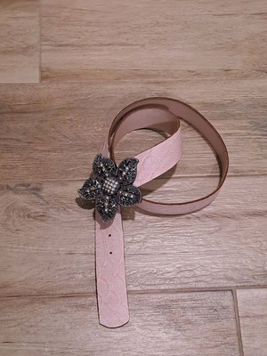Leather belt pink like new, size 100