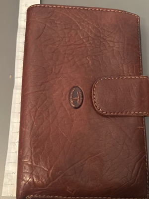 Leather wallet like new, brown