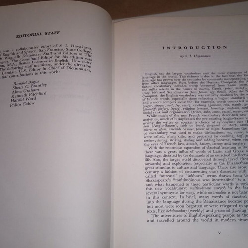 Use the Right Word modern guide to synonyms like new
