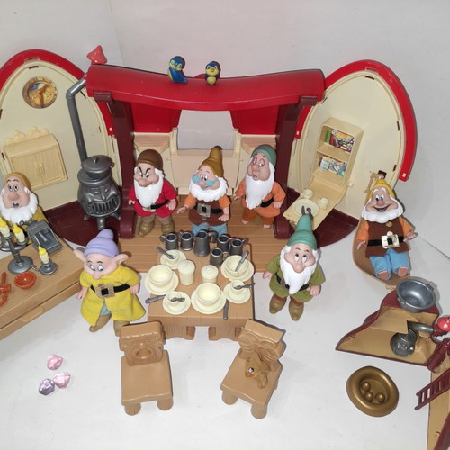 Disney Snow White and 7 Dwarfs Cottage Playset Simba vintage, like new
