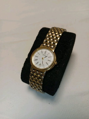 Seiko Quartz gold plated women's watch like new