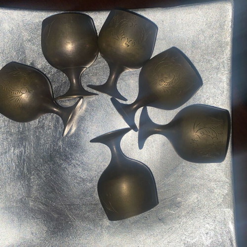 Brass shot glasses used, set of 6 with metal base