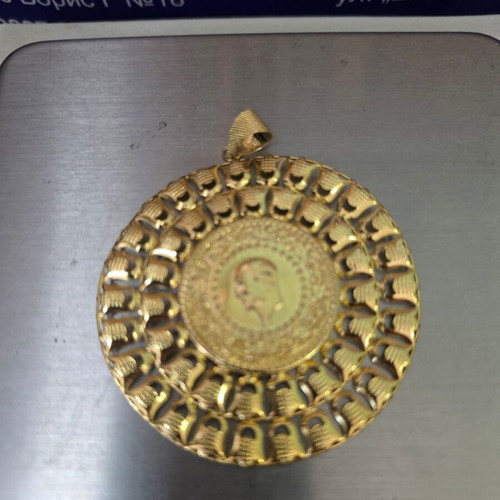 Gold pendant 7.15g new
