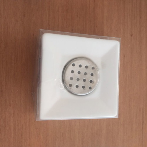 Porcelain soap dish square with grid, new