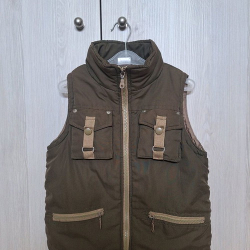 Children's sleeveless vest used, brown, for 4 years old