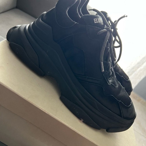 Elena Iachi black platform sneakers like new, size 39