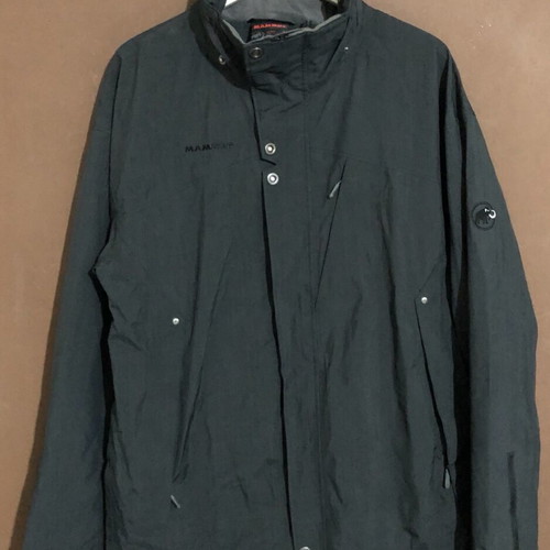 Mammut Goretex jacket men’s like new, size large, dark gray without hood