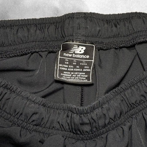 Celtic FC New Balance Training Shorts like new, black-green