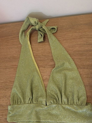 Pull & Bear green top like new, metallic shine, size S