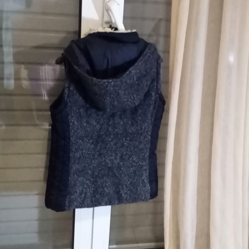 Zara sleeveless jacket new medium with detachable hood