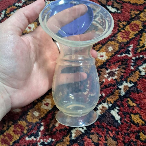 Manual breast pump like new