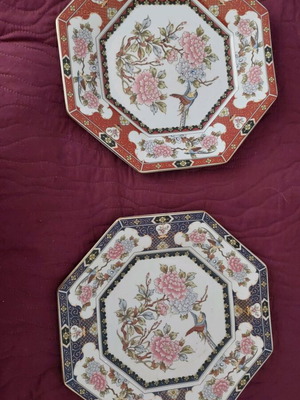 Vintage decorative plates set of 2 from Japanese porcelain like new