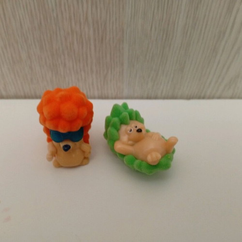 Kinder Surprise Joy figures miniatures animals hedgehogs velvet used set