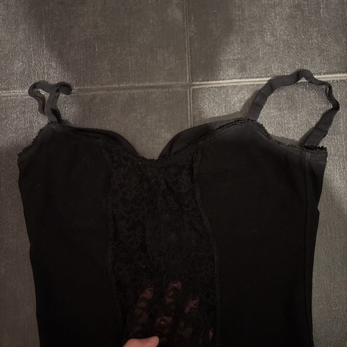 Black corset top size S like new with lace detail