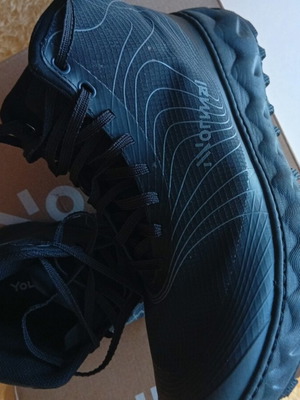 NNormal Tomir 2.0 boots like new, size 44, black