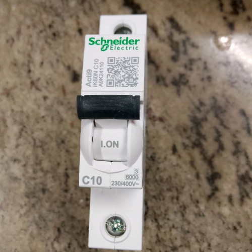 Schneider single-pole fuse C10 new
