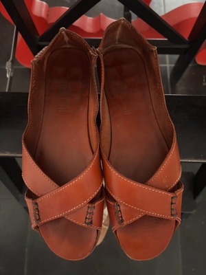 Women's leather shoes used, handmade by Spiliopoulos