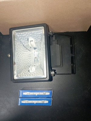 Projector used with two new bulbs