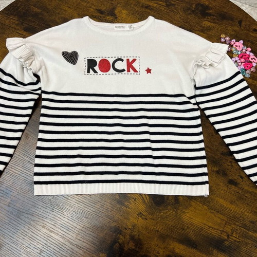 Girls' clothing set 8-9 years, knitted pullover and skirt