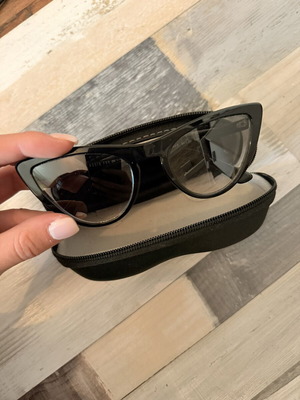 Vogue Eyewear x Gigi Hadid Cat-Eye Sunglasses VO5211S