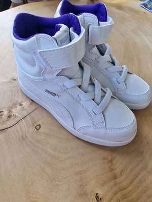 Puma kids athletic shoes new size 34 for girls