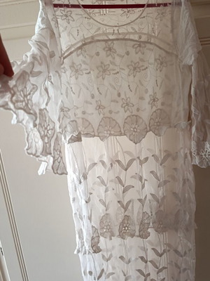 Kaftan embroidered beach dress in ecru like new