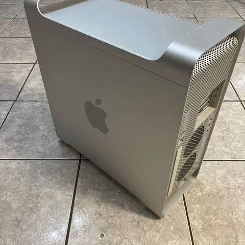 Apple Power Mac G5 a1177 2.0GHz Dual Core Desktop with Apple Cinema Display 20” used
