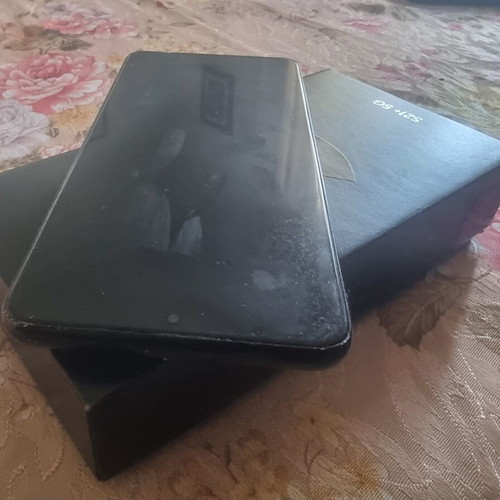 Samsung S21+ Plus smartphone used, minor back cover damage