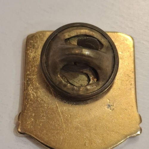 Olympiakos fan club pin used, authentic collectible