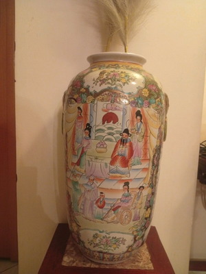 Vintage Chinese porcelain floor vase 47 cm handpainted