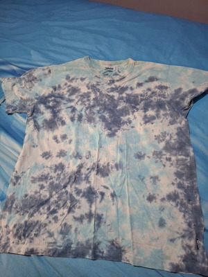 Molo men's T-shirt like new, blue and turquoise, size M