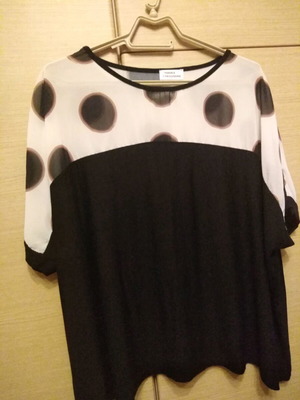 Μπλούζα κοντομάνικη μεταχειρισμένη, αέρινη