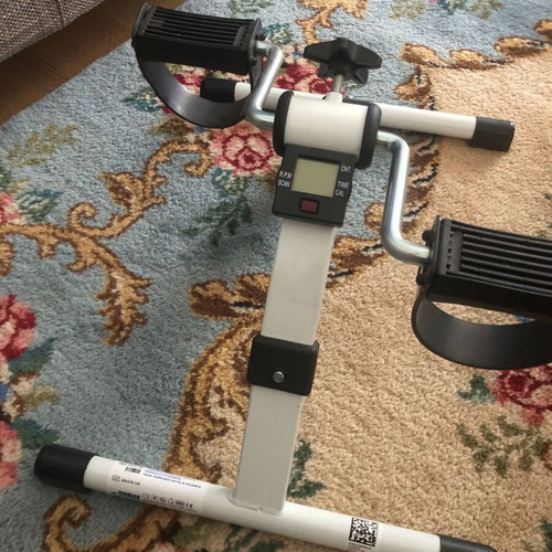 Digital Folding Exercise Bike like new with calorie and time monitor