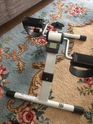 Digital Folding Exercise Bike like new with calorie and time monitor