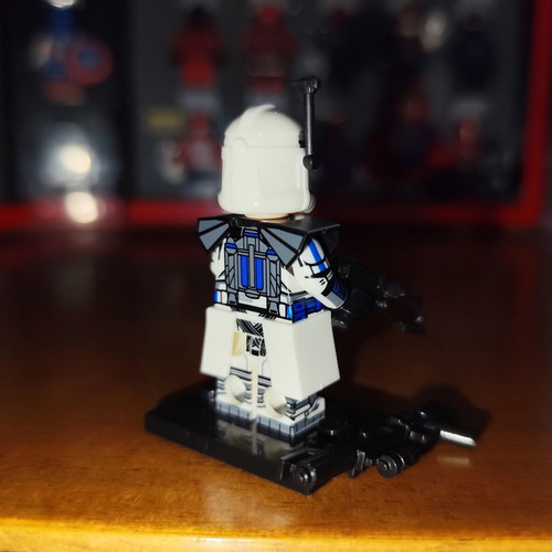 Dogma Star Wars Lego minifigure with accessories