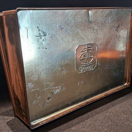 Uneeda Vintage Metal Biscuit Tin National Biscuit Company like new