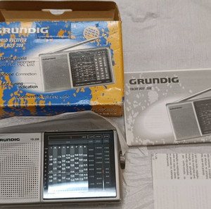 GRUNDIG YACHT BOY 208 RADIO