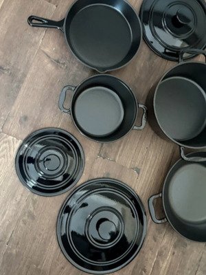 Pots and pans new